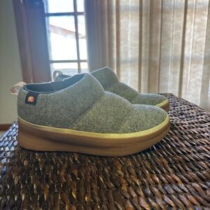 Sorel Women’s Slip-On Slippers